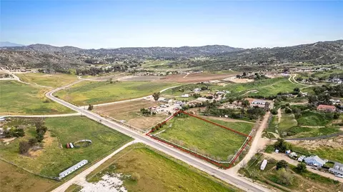 0 Contour, Nuevolakeview, CA 92567 photo 5