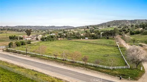 0 Contour, Nuevolakeview, CA 92567 photo 2