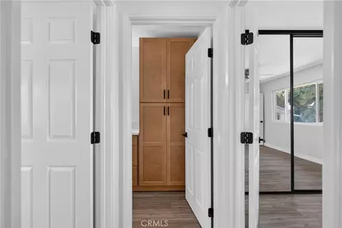 Entry Way - 648 Coronado, Long Beach, CA 90814 photo 6 of 8