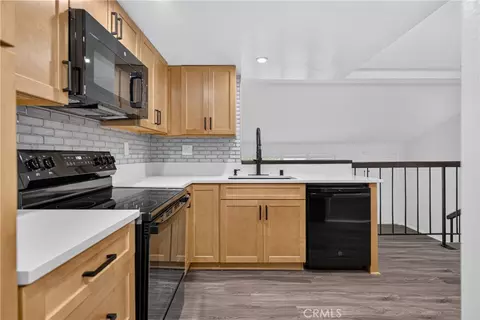 Kitchen - 648 Coronado, Long Beach, CA 90814 photo 4 of 4