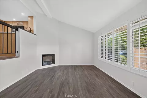 Living - 648 Coronado, Long Beach, CA 90814 photo 2 of 5