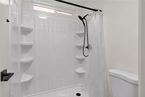Bath - 648 Coronado, Long Beach, CA 90814 photo 5 of 5