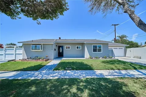 20815 Gridley Rd, Lakewood, CA 90715