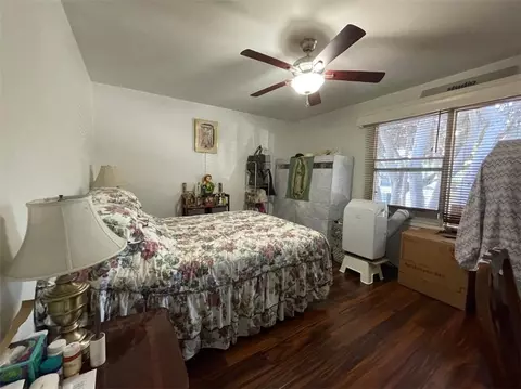 Bedroom - 1035 E Appleton St #2, Long Beach, CA 90802 photo 1 of 3