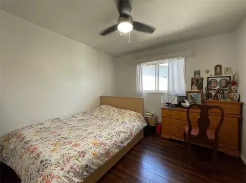Bedroom - 1035 E Appleton St #2, Long Beach, CA 90802 photo 3 of 3