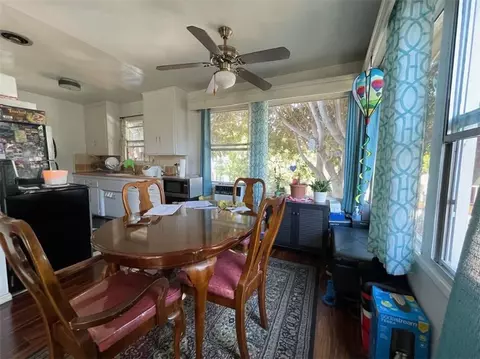 Dining - 1035 E Appleton St #2, Long Beach, CA 90802 photo 2 of 3