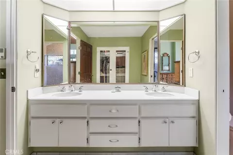 Bath - 16307 Woodson View Rd, Poway, CA 92064 photo 3 of 5