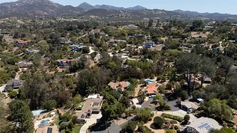 View/Area - 16307 Woodson View Rd, Poway, CA 92064 photo 3 of 10