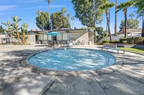 Exterior - 1509 Prospect Ave UNIT B, Placentia, CA 92870 photo 9 of 10