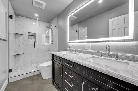 Bath - 1509 Prospect Ave UNIT B, Placentia, CA 92870 photo 1 of 3