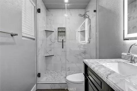 Bath - 1509 Prospect Ave UNIT B, Placentia, CA 92870 photo 2 of 3