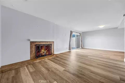 Living - 1509 Prospect Ave UNIT B, Placentia, CA 92870 photo 6 of 6
