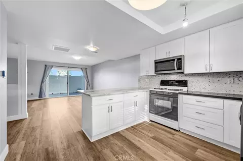 Kitchen - 1509 Prospect Ave UNIT B, Placentia, CA 92870 photo 4 of 4