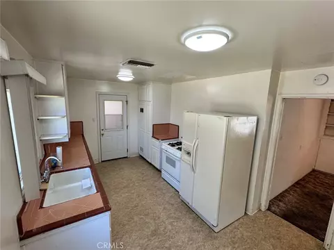 Kitchen - 517 Lemon, Redlands, CA 92374 photo 1 of 2