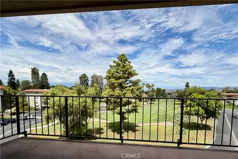 2385 Via Mariposa W #3C, Laguna Woods, CA 92637