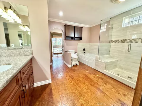 Bath - 16403 Cherry Crest Cir, Cerritos, CA 90703 photo 4 of 5