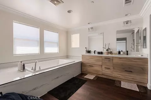 Bath - 39099 Crown Ranch Rd, Temecula, CA 92591 photo 4 of 6