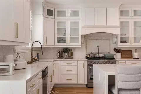 Kitchen - 39099 Crown Ranch Rd, Temecula, CA 92591 photo 1 of 6