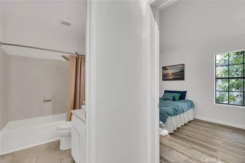 Entry Way - 247 Pineview, Irvine, CA 92620 photo 4 of 5