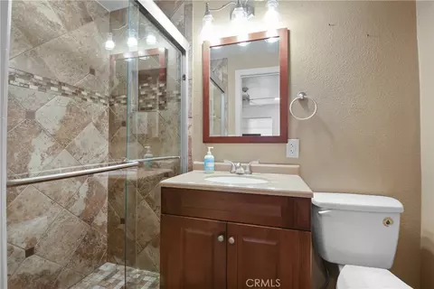 Bath - 4701 Myra Ave, Cypress, CA 90630 photo 4 of 4