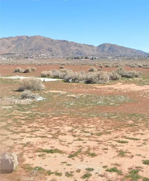 22724 Thunderbird Rd, Apple Valley, CA 92307 photo 6