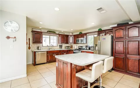 Kitchen - 1800 E Hardwick, Long Beach, CA 90807 photo 1 of 6