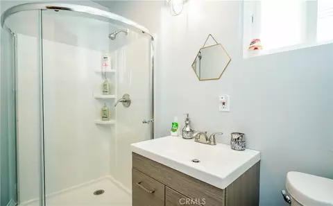 Bath - 1800 E Hardwick, Long Beach, CA 90807 photo 6 of 6
