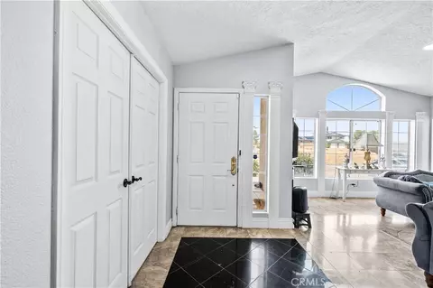 Entry Way - 18657 Niles, Hesperia, CA 92345 photo 1 of 2