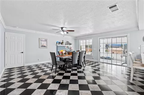Dining - 18657 Niles, Hesperia, CA 92345 photo 2 of 4
