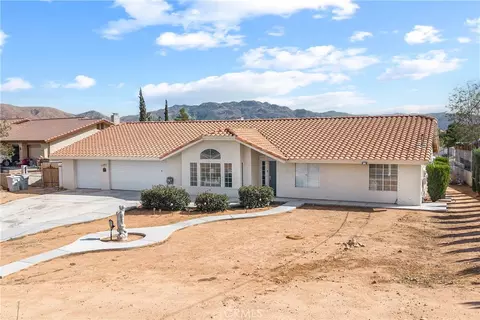 Exterior - 18657 Niles, Hesperia, CA 92345 photo 3 of 11