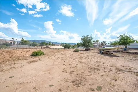 Exterior - 18657 Niles, Hesperia, CA 92345 photo 10 of 11