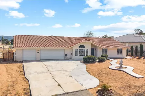 Exterior - 18657 Niles, Hesperia, CA 92345 photo 2 of 11