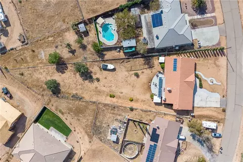 View/Area - 18657 Niles, Hesperia, CA 92345 photo 7 of 12