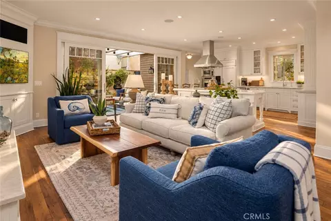 Living - 33 Palermo Walk, Long Beach, CA 90803 photo 2 of 2