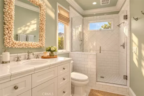 Bath - 33 Palermo Walk, Long Beach, CA 90803 photo 3 of 3