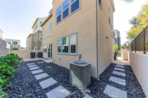 Exterior - 1713 Lychee St, Fullerton, CA 92835 photo 3 of 6