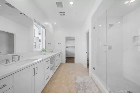 Entry Way - 1713 Lychee St, Fullerton, CA 92835 photo 5 of 8