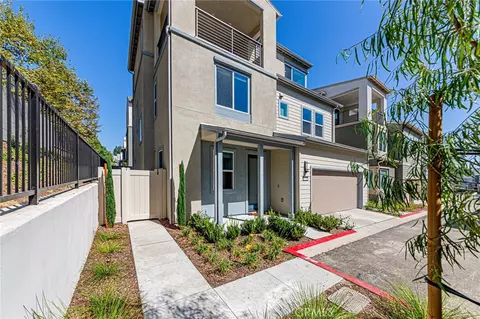 Exterior - 1713 Lychee St, Fullerton, CA 92835 photo 5 of 6