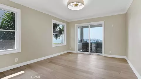 Bedroom - 2747 E Ocean Blvd, Long Beach, CA 90803 photo 7 of 8
