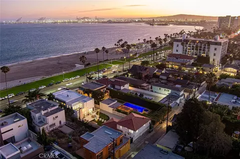 View/Area - 2747 E Ocean Blvd, Long Beach, CA 90803 photo 4 of 5