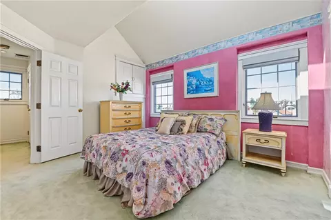 Bedroom - 40 E Neapolitan Ln, Long Beach, CA 90803 photo 5 of 5