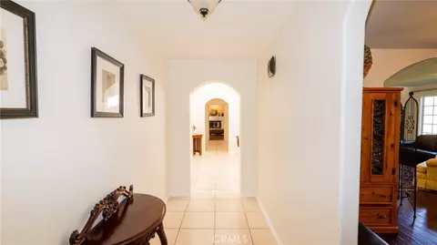 Entry Way - 47830 Rainbow Glen Rd, Temecula, CA 92592 photo 5 of 8