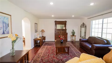 Living - 47830 Rainbow Glen Rd, Temecula, CA 92592 photo 3 of 4
