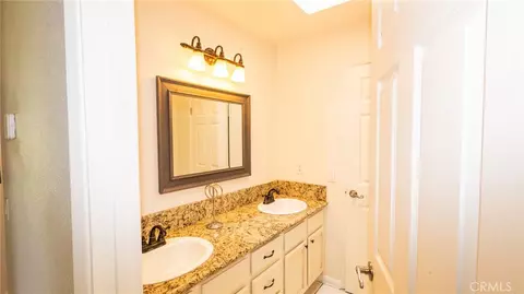 Bath - 47830 Rainbow Glen Rd, Temecula, CA 92592 photo 8 of 9