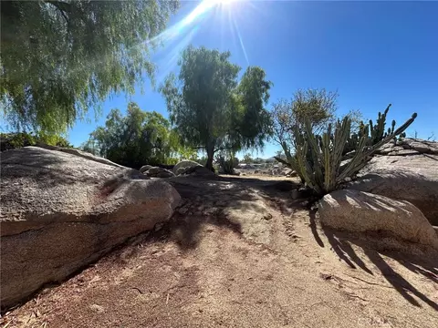 Exterior - 20895 Perry St, Perris, CA 92570 photo 10 of 16