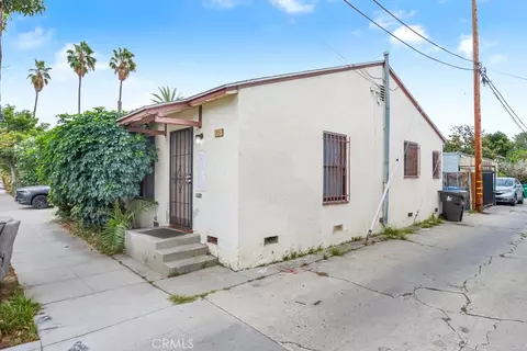 919 Hoffman, Long Beach, CA 90813 photo 7