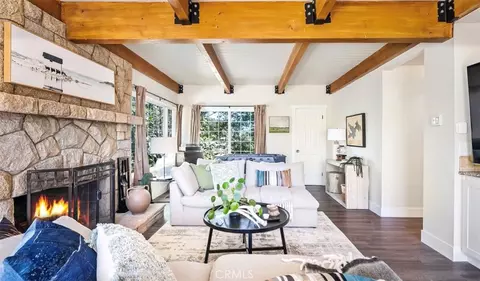 Living - 514 Emerald Dr, Lake Arrowhead, CA 92352 photo 2 of 3