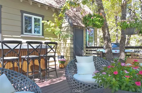 Exterior - 514 Emerald Dr, Lake Arrowhead, CA 92352 photo 3 of 7