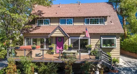 Exterior - 514 Emerald Dr, Lake Arrowhead, CA 92352 photo 5 of 7