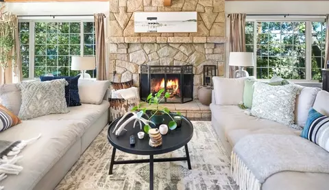 Living - 514 Emerald Dr, Lake Arrowhead, CA 92352 photo 3 of 3